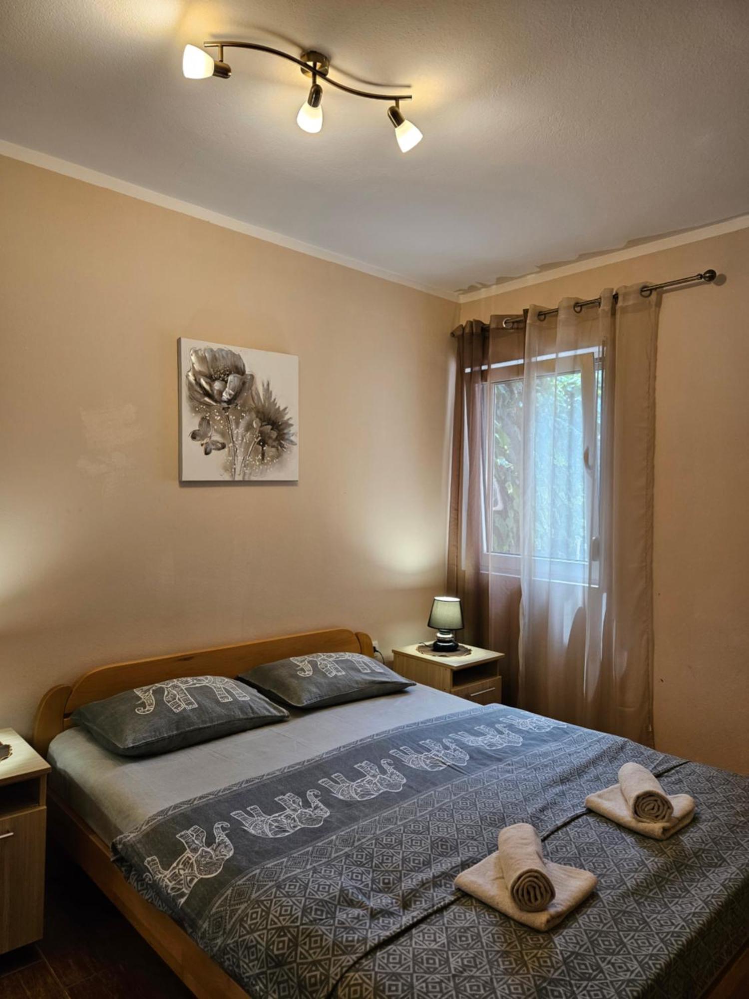 Apartment Aleksandar Котор Экстерьер фото