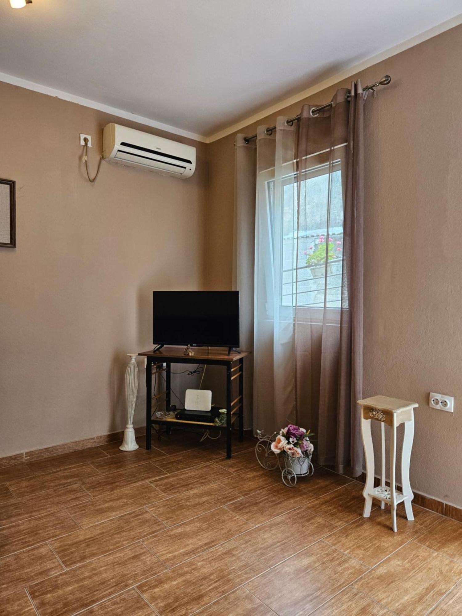 Apartment Aleksandar Котор Экстерьер фото